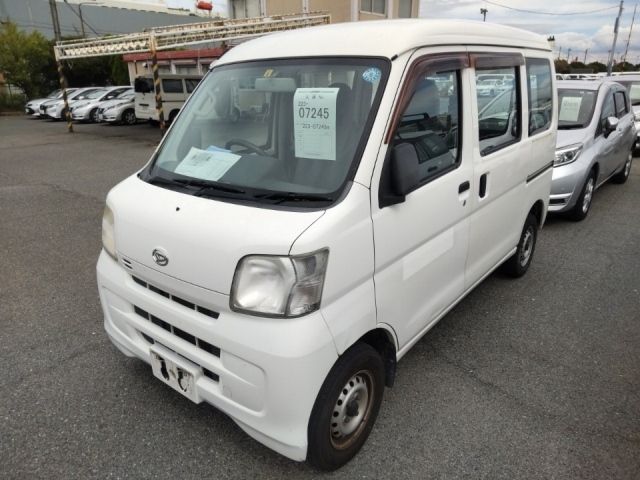 7245 Daihatsu Hijet van S331V 2013 г. (LUM Kobe Nyusatsu)